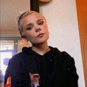 Meet your Posher, Jillian